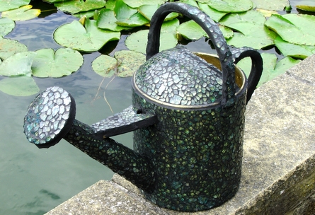 glass-mosaic-can